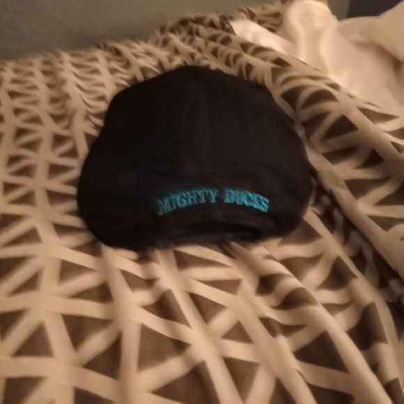 Anaheim Ducks Adjustable Snapback - Picture 2 of 2